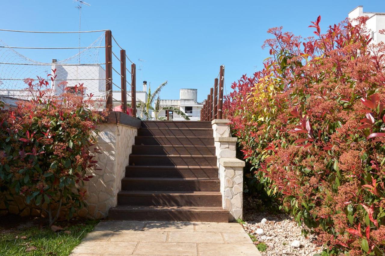Il Giardino Di Flora Con Piscina Hotel Lecce Bagian luar foto
