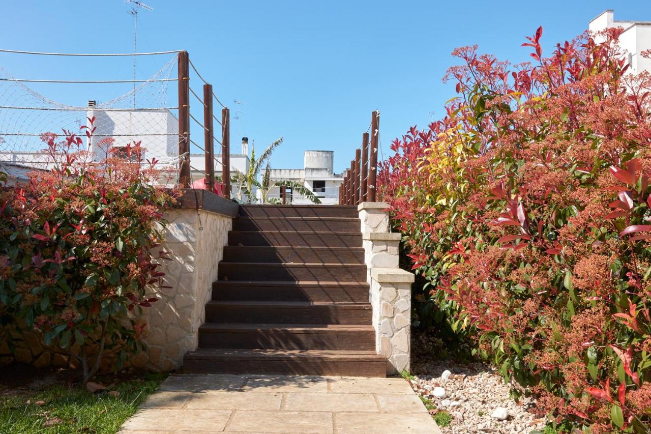 Il Giardino Di Flora - Piscina & Jacuzzi Hotel Lecce Bagian luar foto