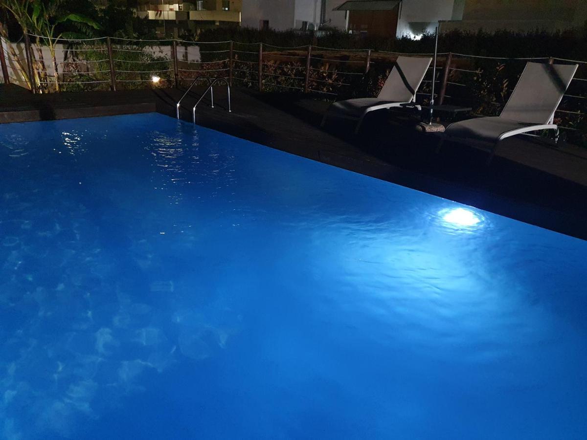 Il Giardino Di Flora Con Piscina Hotel Lecce Bagian luar foto
