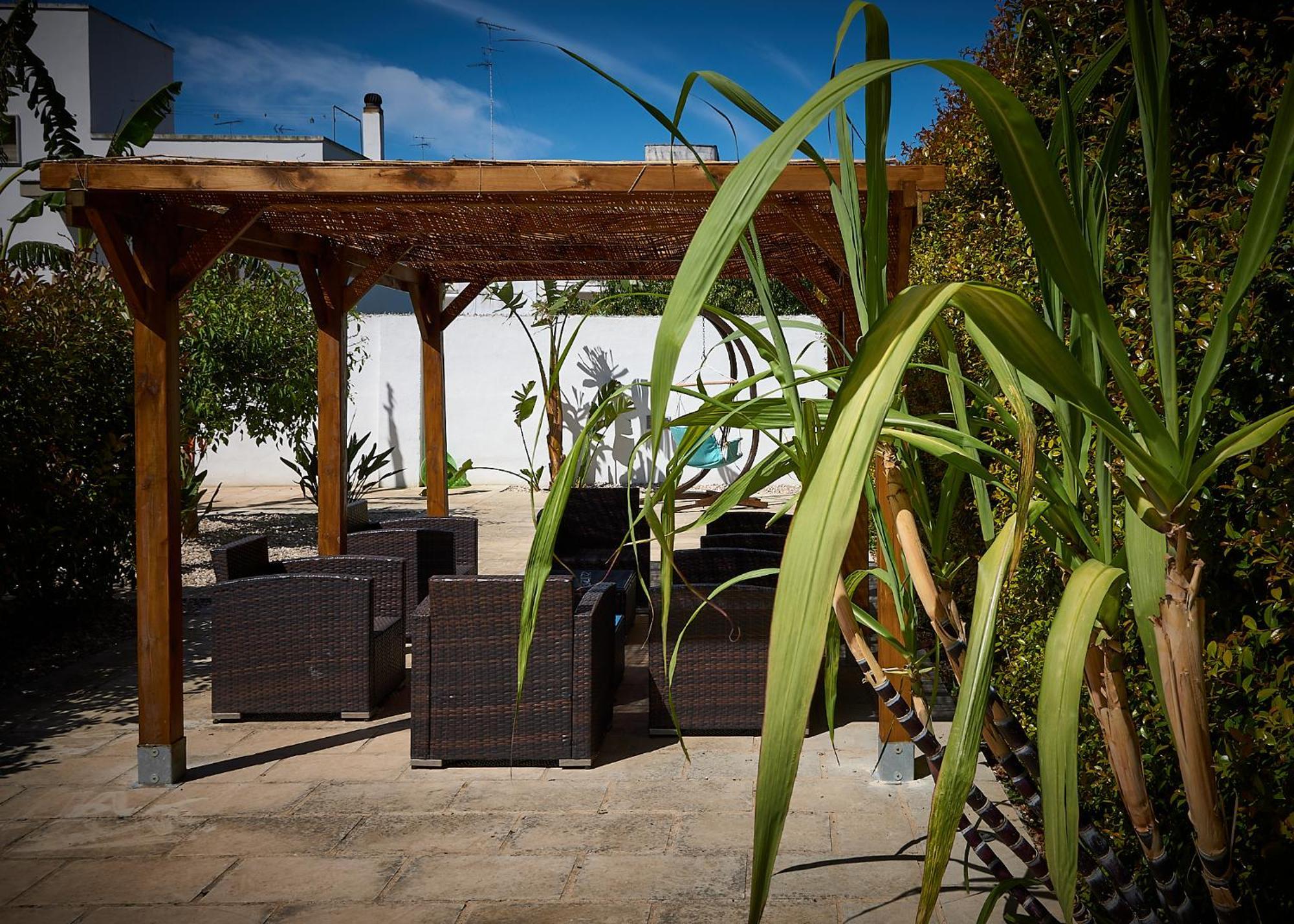 Il Giardino Di Flora Con Piscina Hotel Lecce Bagian luar foto